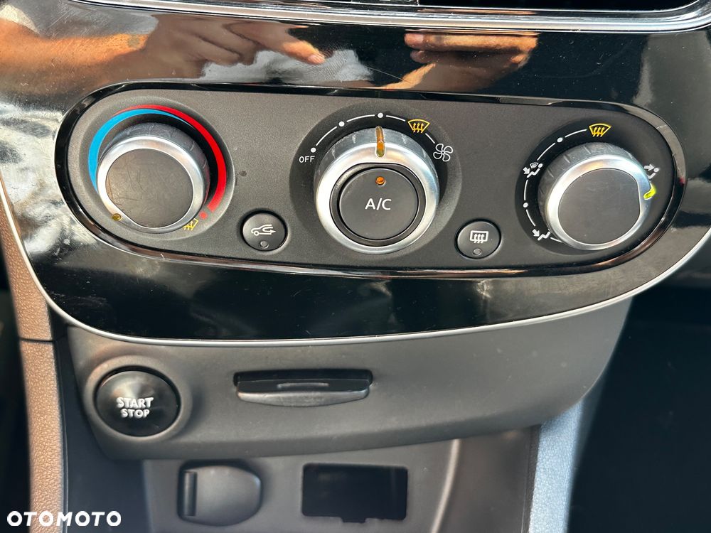 Renault Clio ENERGY TCe 90 Start & Stop LIMITED 2018 - 25