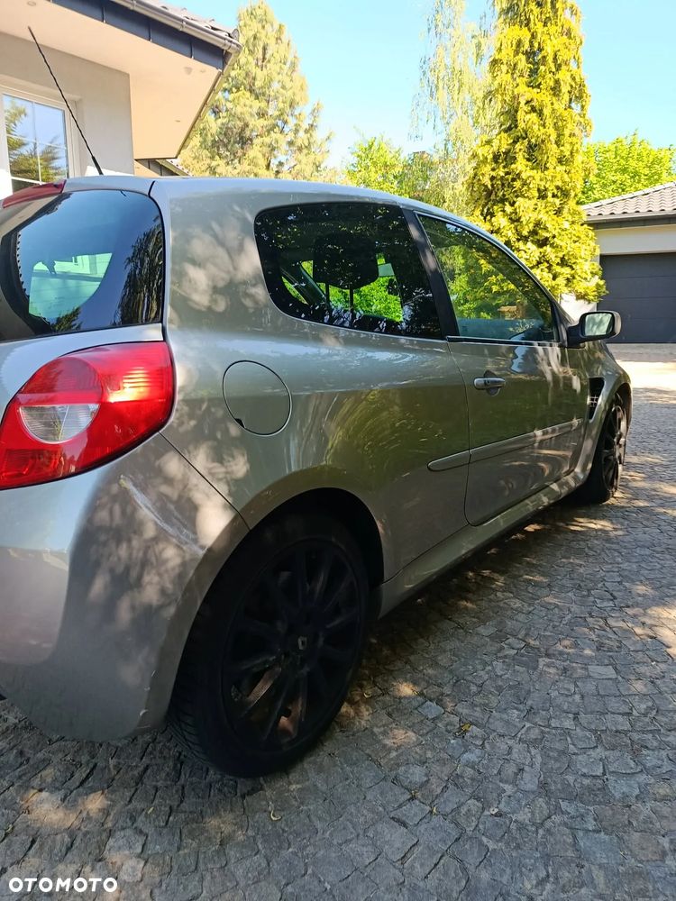 Renault Clio 2.0 16V Sport - 8