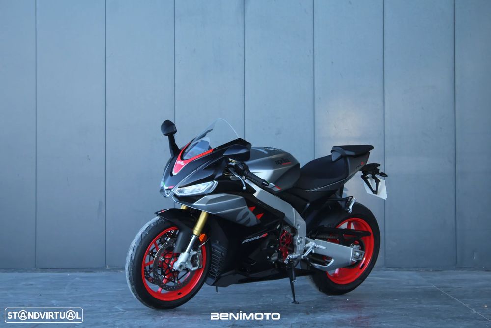 Aprilia RSV 4 - 3