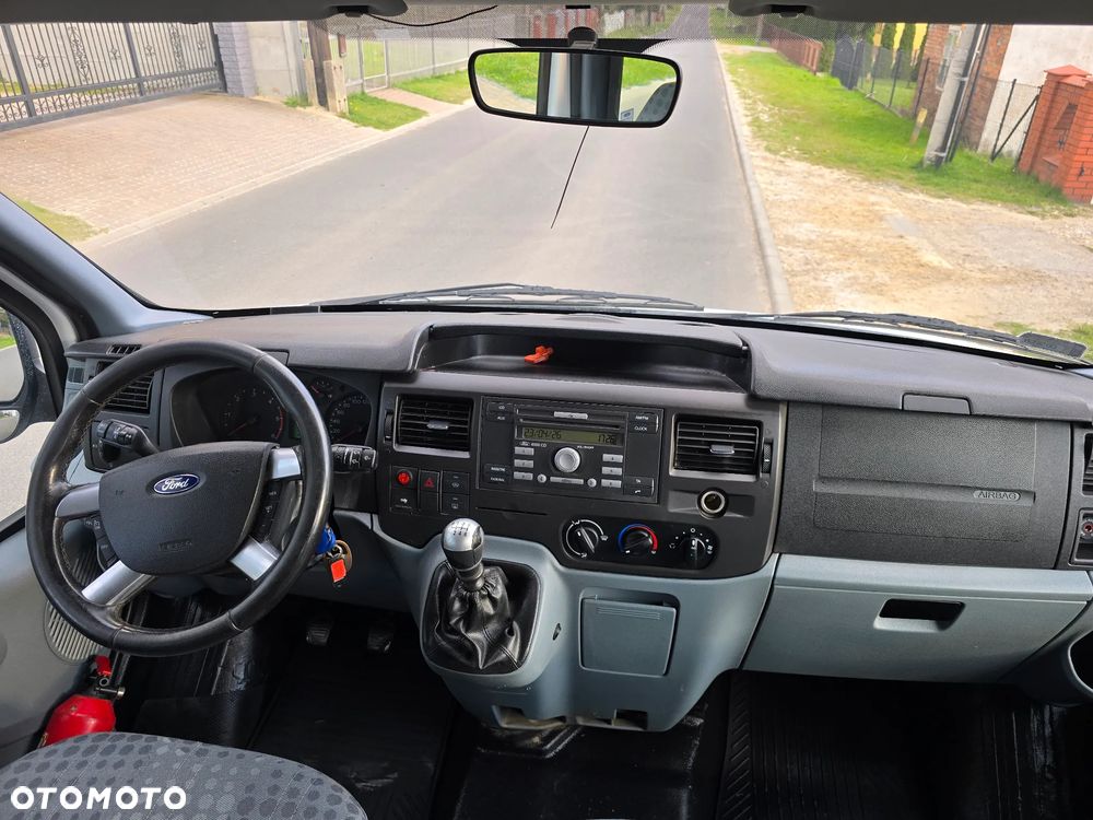 Ford Transit - 17