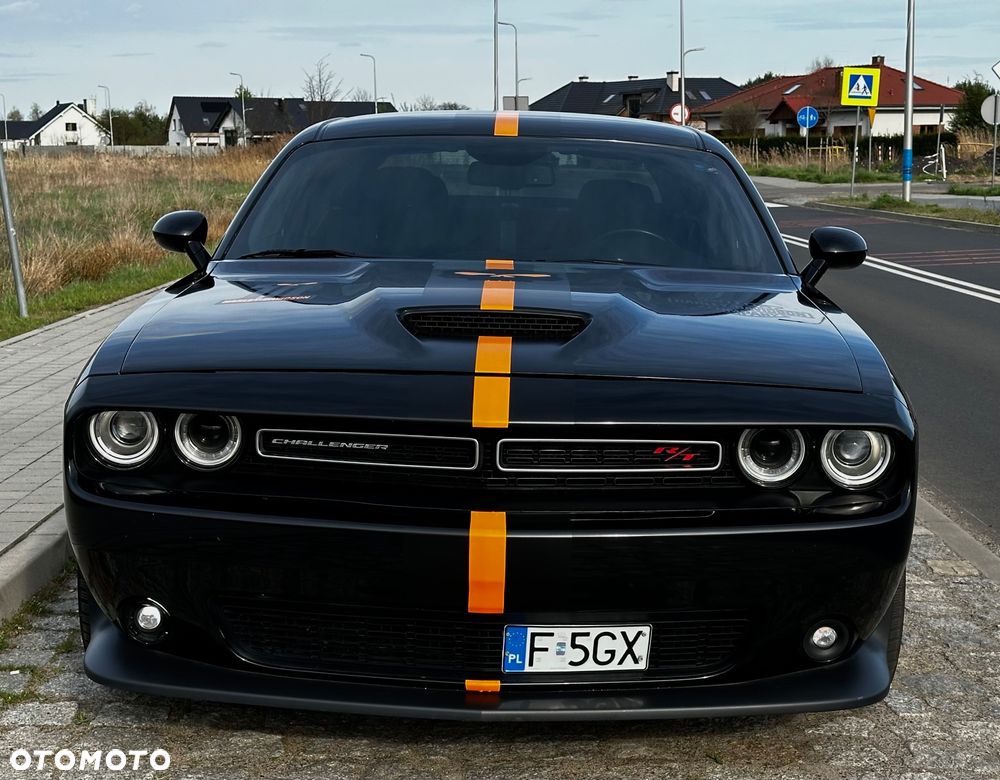 Dodge Challenger 5.7 R/T - 10