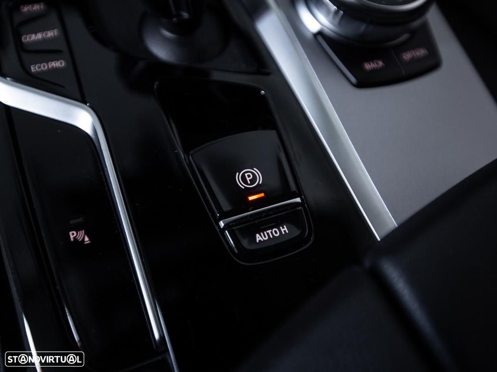 BMW 520 d Auto - 26