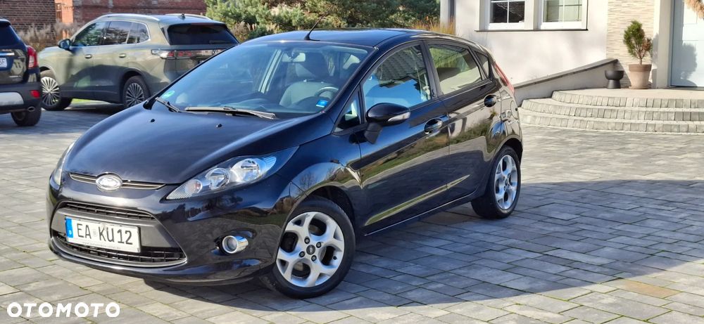 Ford Fiesta 1.25 Champions Edition - 5