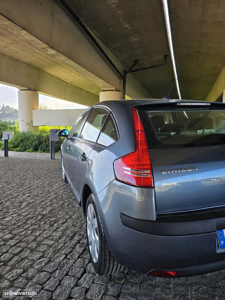 Citroën C4 1.4 16V SX - 18