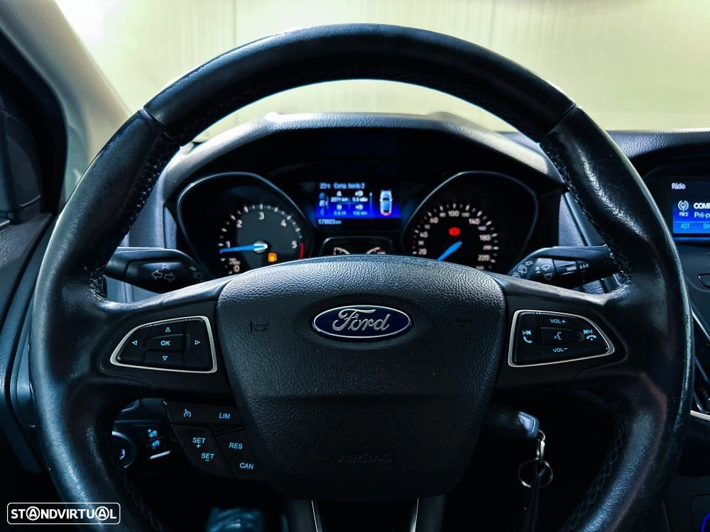 Ford Focus 1.6 TDCi Titanium — fotografia 43