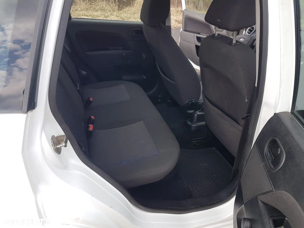 Ford Fiesta 1.25 Ambiente - 15