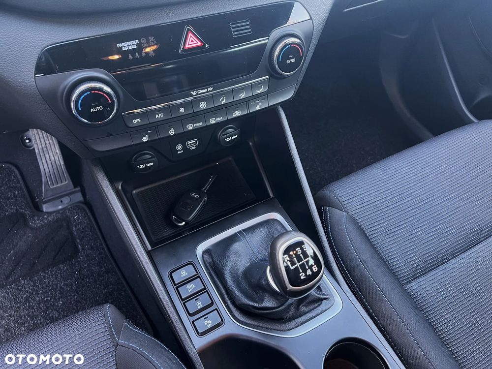 Hyundai Tucson blue 1.7 CRDi 2WD Style - 22