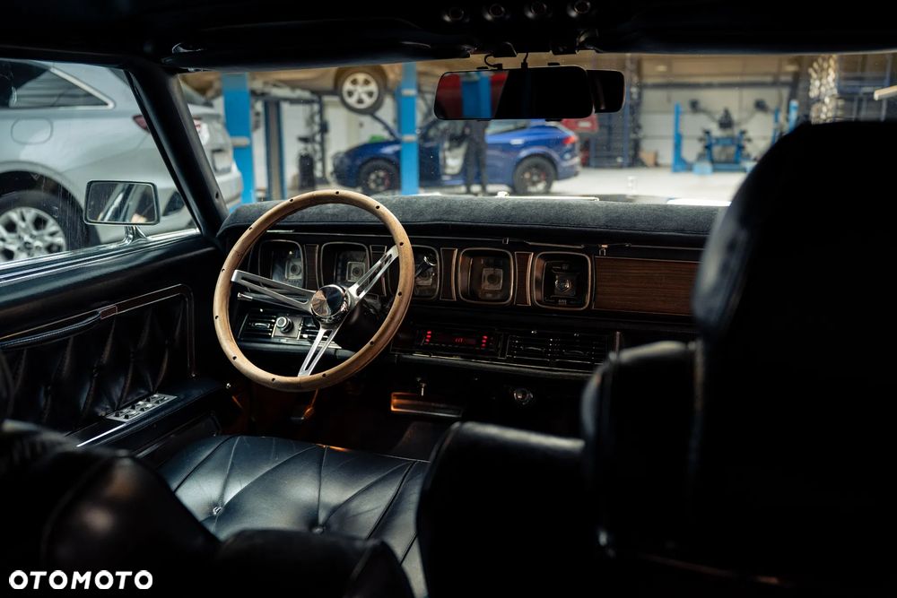 Lincoln Continental - 26