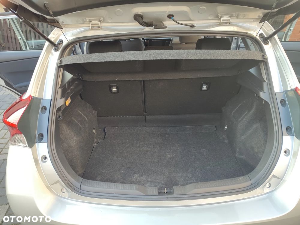 Toyota Auris 1.6 Comfort - 8
