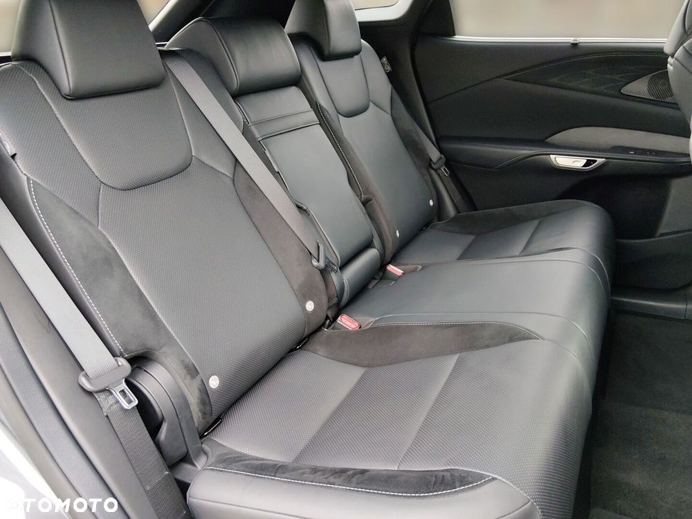 Lexus RX - 16