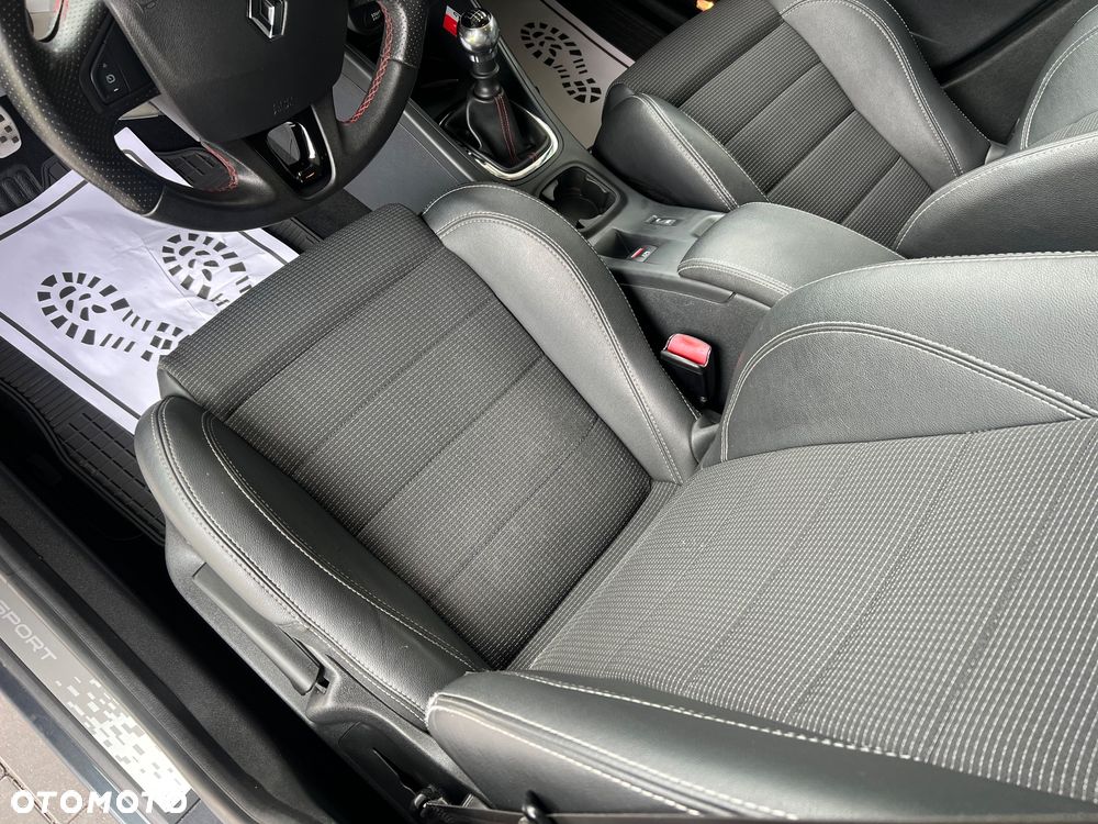 Renault Megane Grandtour TCe 220 Start & Stop GT 220 - 38
