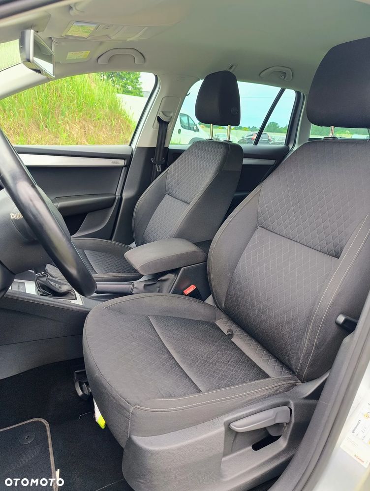 Skoda Octavia 1.6 TDI Edition DSG - 18