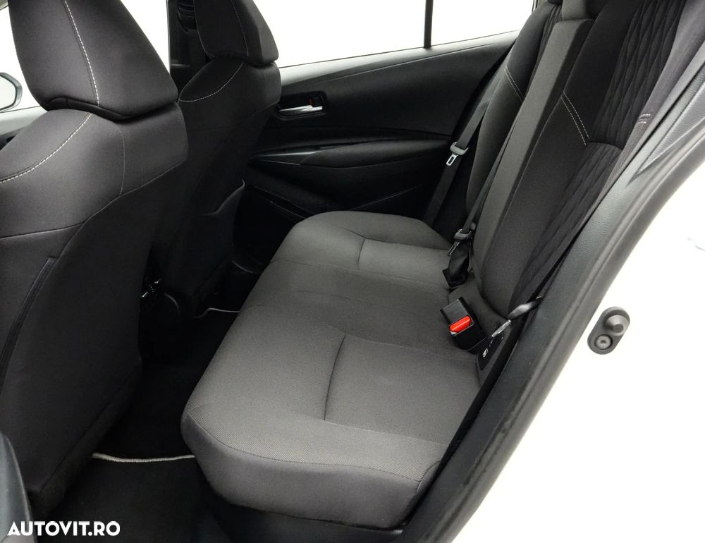 Toyota Corolla 1.8 HSD Dynamic - 16