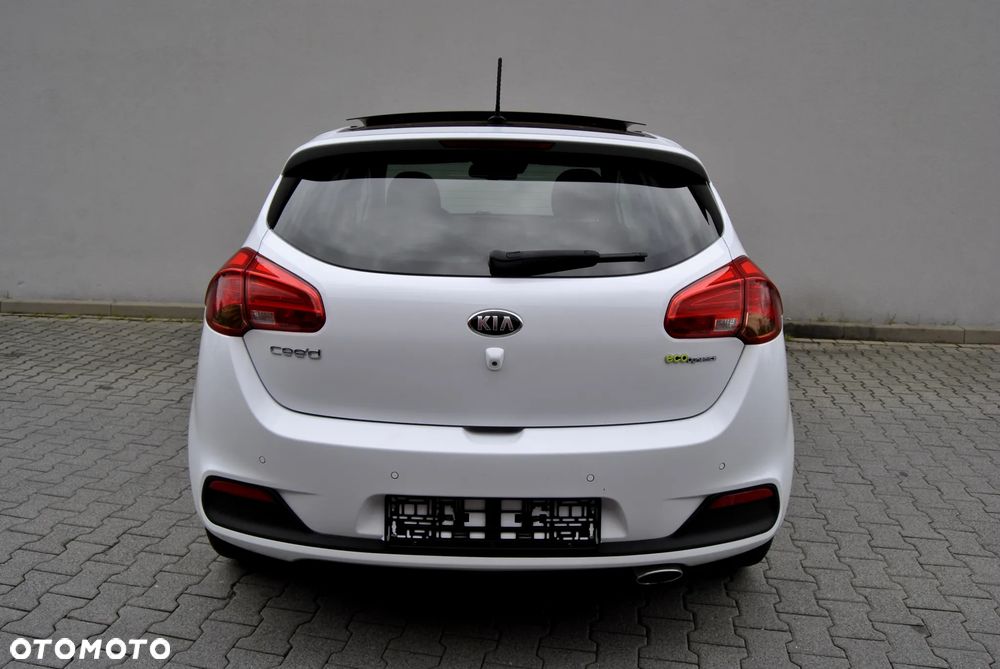 Kia Ceed 1.6 GDI Spirit - 16