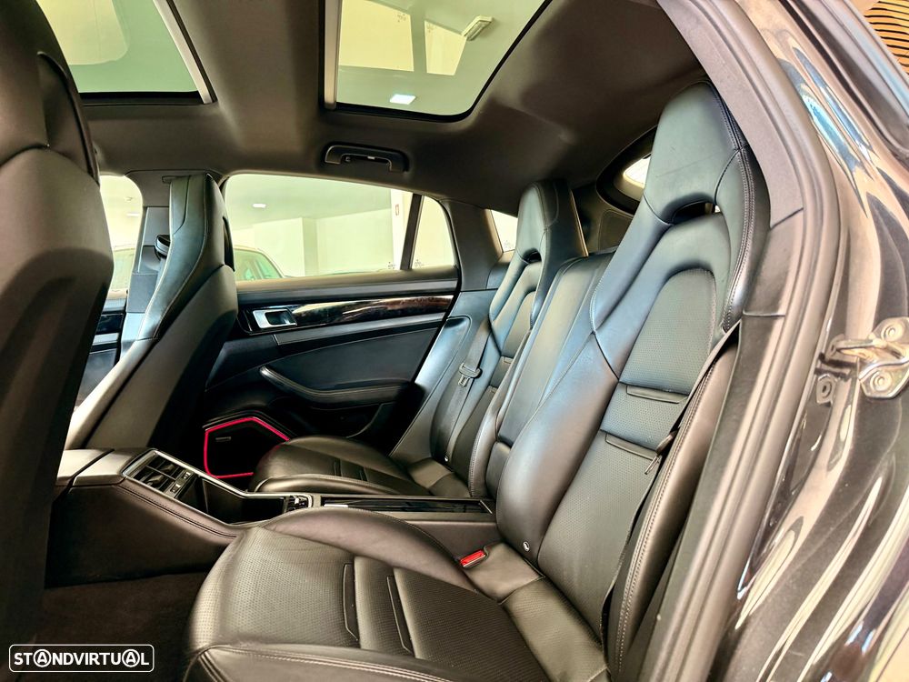 Porsche Panamera - 9