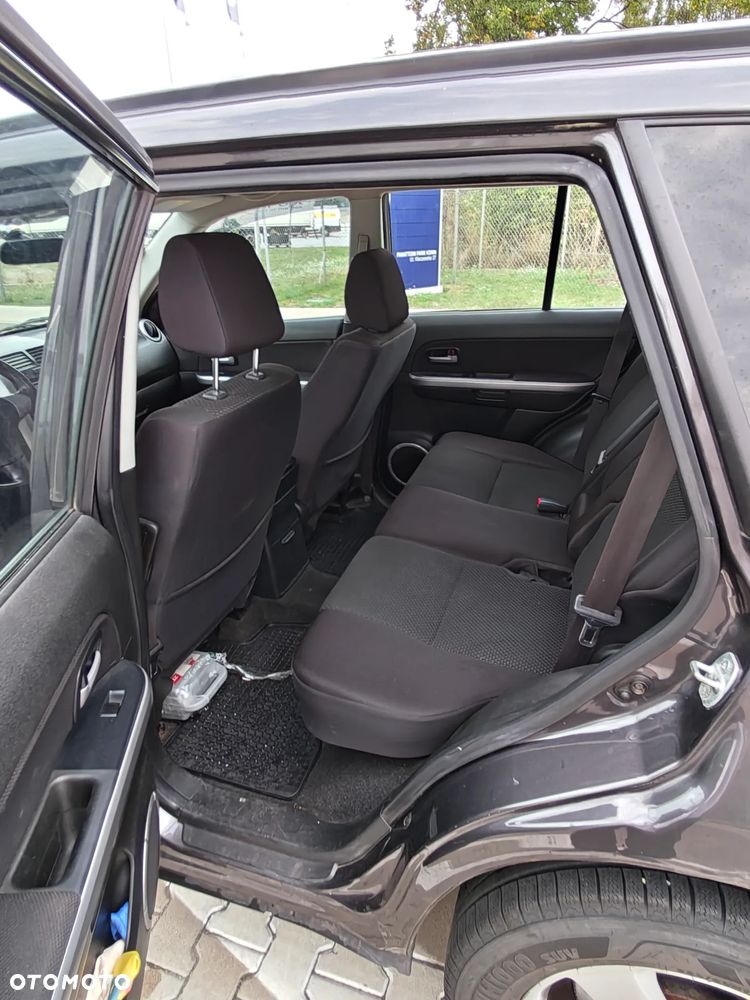 Suzuki Grand Vitara 1.9 DDiS Comfort - 8
