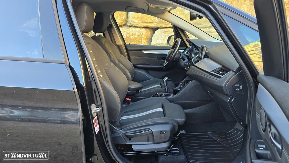 BMW 216 Active Tourer d Advantage - 40
