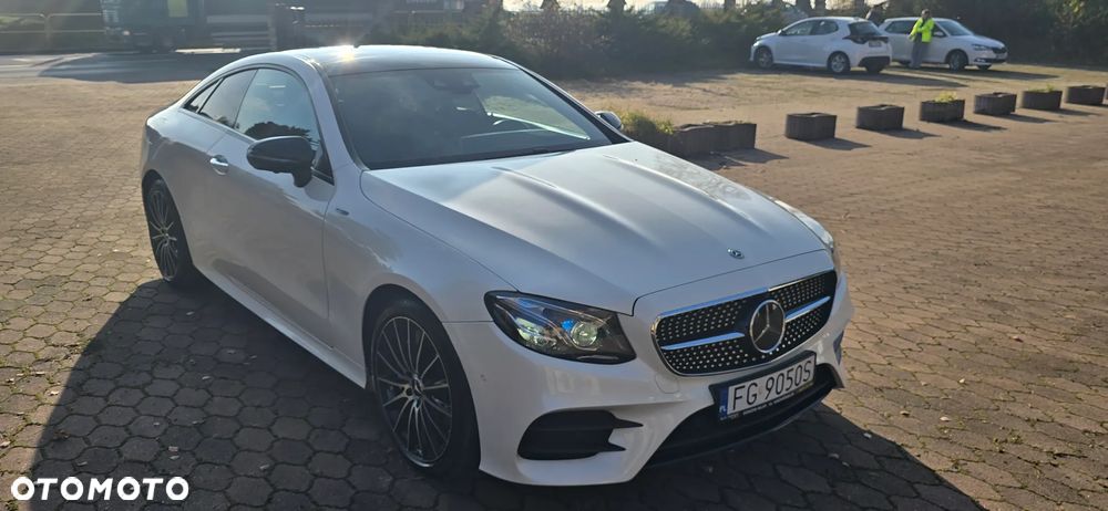 Mercedes-Benz Klasa E 400 Coupe 4-Matic 9G-TRONIC - 5