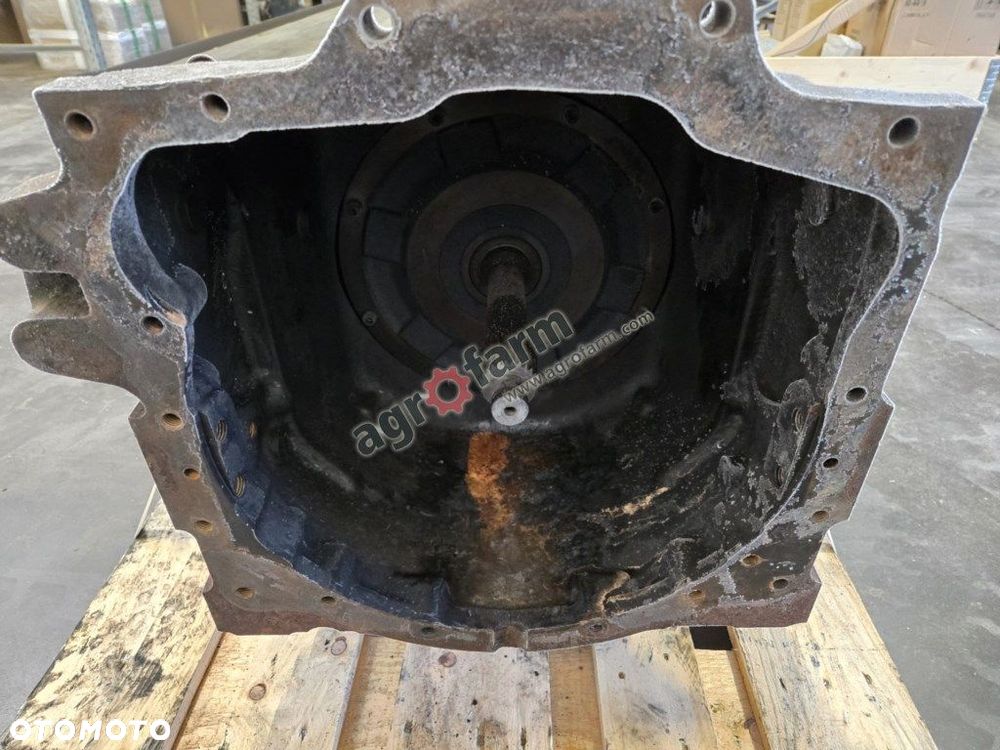 Skrzynia biegów Massey Ferguson 5609 - 4