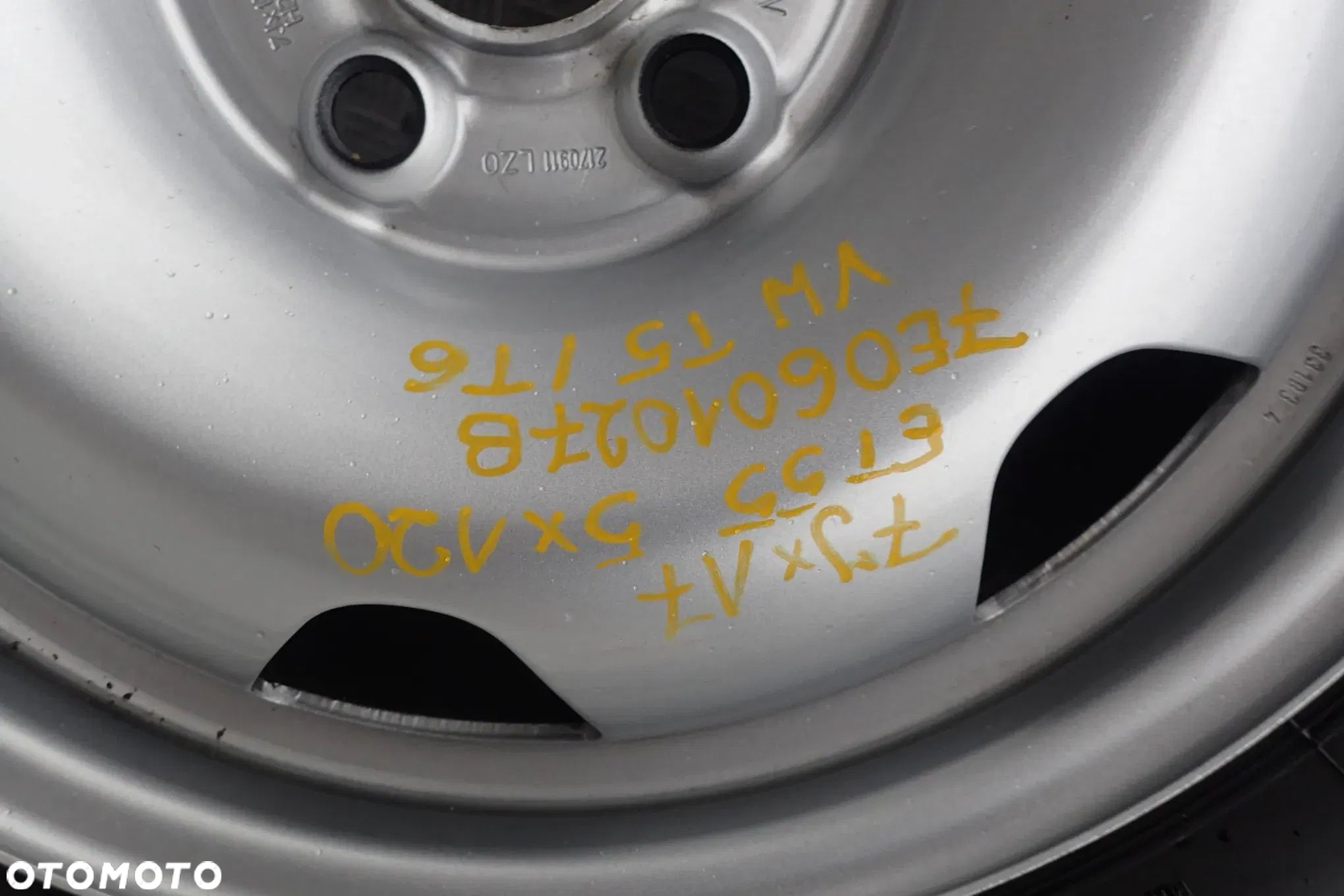 KOŁA FELGI STALOWE VW T5 T6 7JX17 ET 55 5X120 7E0601027B Z OPONAMI LATO 215/60/17 KOMPLET - 15
