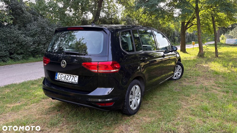 Volkswagen Touran 1.6 TDI SCR (BlueMotion Technology) Comfortline - 4