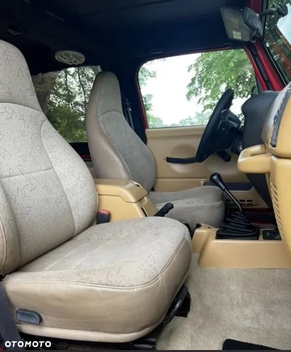 Jeep Wrangler 4.0 Sport - 8