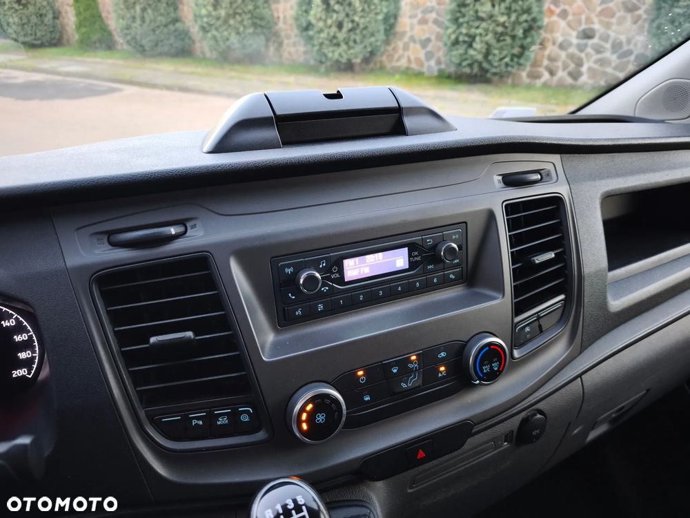 Ford Transit Custom - 10