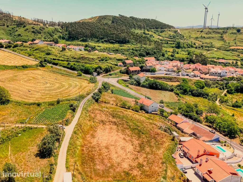 Terreno urbanizável com 4384 m² junto ao Sobral de Monte Agraço - Grande imagem: 5/12