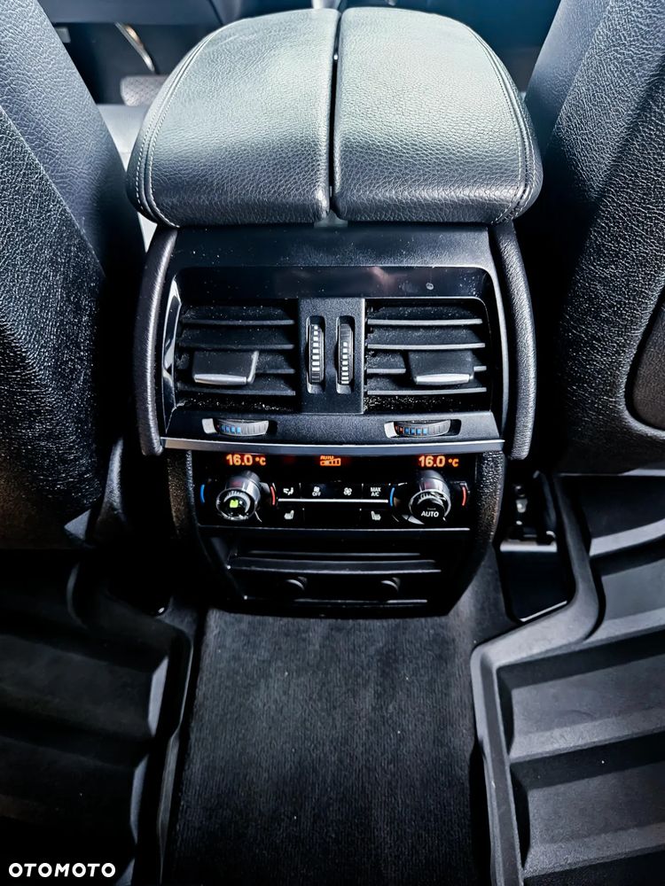 BMW X5 xDrive35i - 19