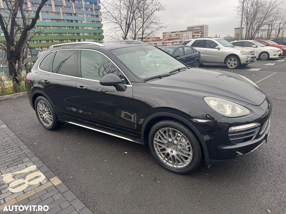 Porsche Cayenne - 4