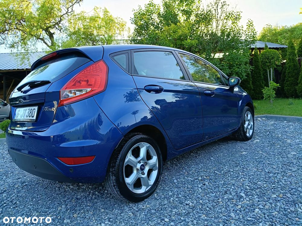 Ford Fiesta 1.25 Celebration - 37