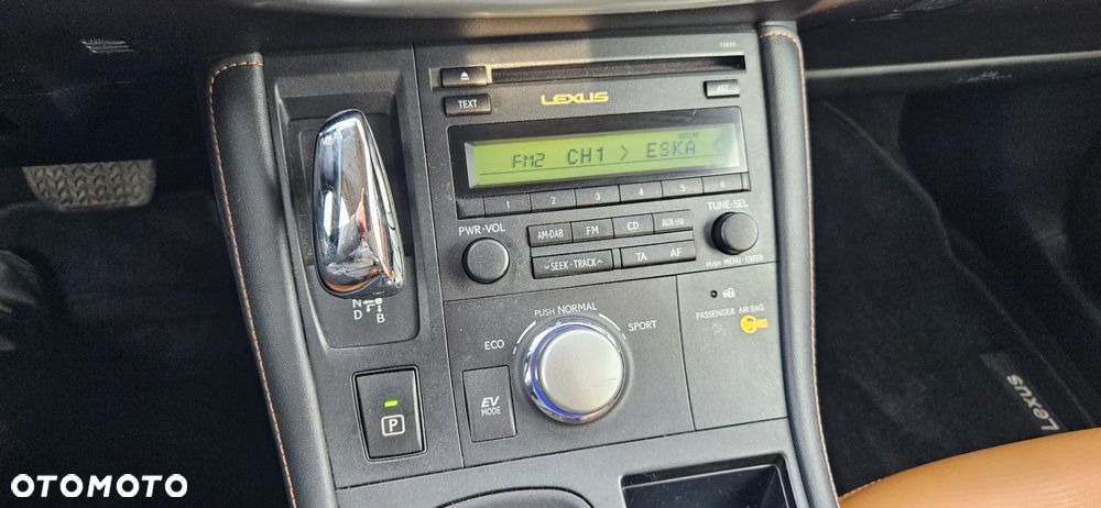 Lexus CT 200h Prestige - 33