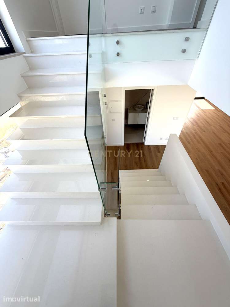 Moradia Nova T3 c/piscina - Foros de Amora - Grande imagem: 3/20