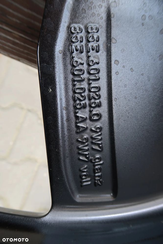 AD13 Felga Audi Q6 85E601025Q 9,5x21et63 - 4