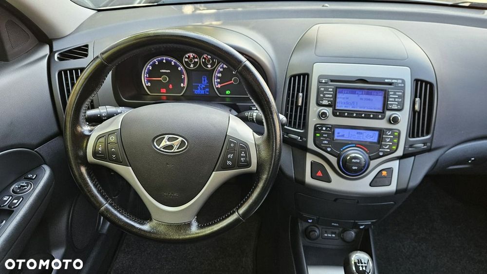 Hyundai i30 - 23
