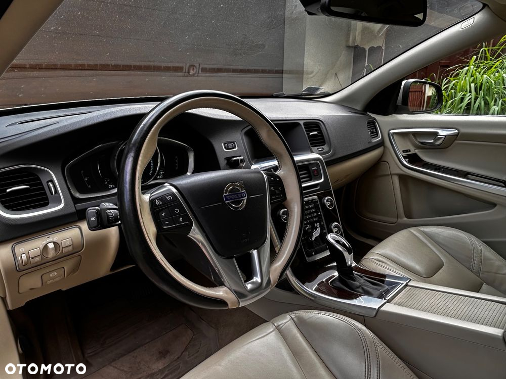 Volvo S60 T3 Summum - 7