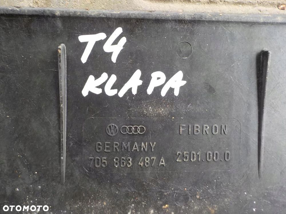 VW T4 PLASTIK LISTWA TYLNA PROGOWA POD KLAPĘ - 4