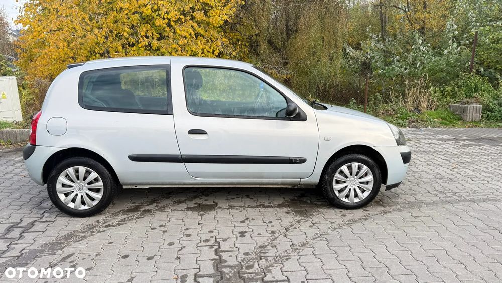Renault Clio - 2