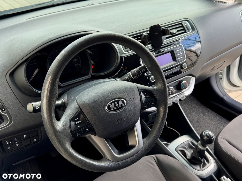 Kia Rio 1.2 Attract - 9