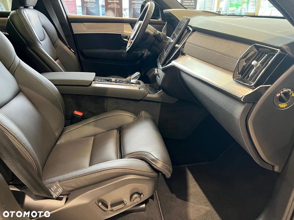 Volvo XC 90 T8 AWD Plug-In Hybrid Ultra Black Edition 7os - 18