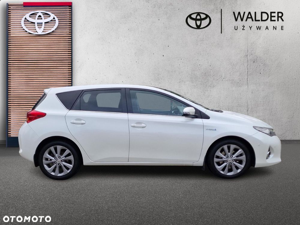 Toyota Auris Hybrid 135 Premium - 8