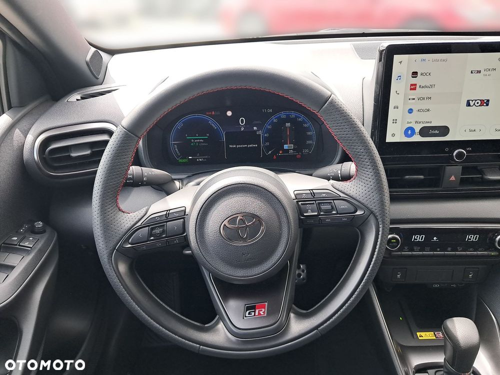 Toyota Yaris Hybrid 1.5 GR Sport - 6