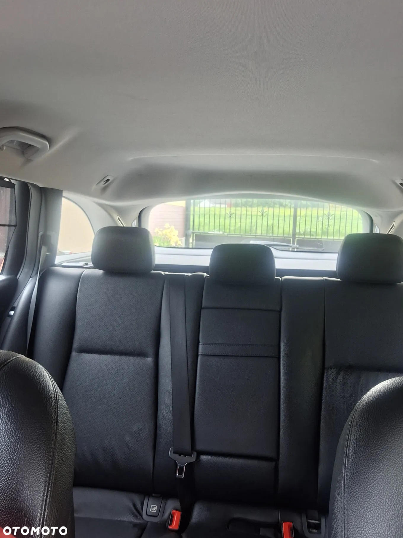 Mercedes-Benz Klasa E 220 d 4Matic T 9G-TRONIC - 12