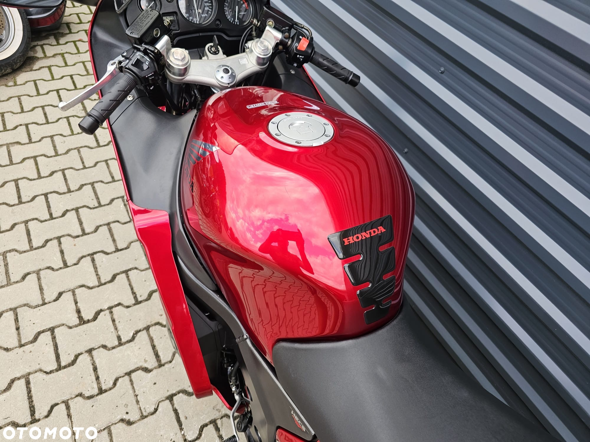 Honda CBR - 11