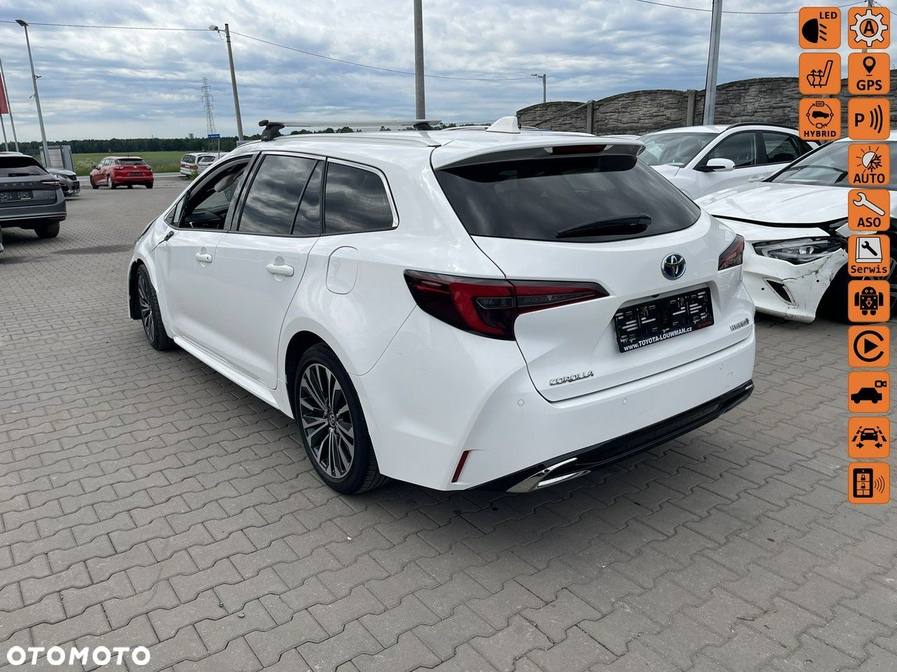 Toyota Corolla 1.8 Hybrid Comfort - 1