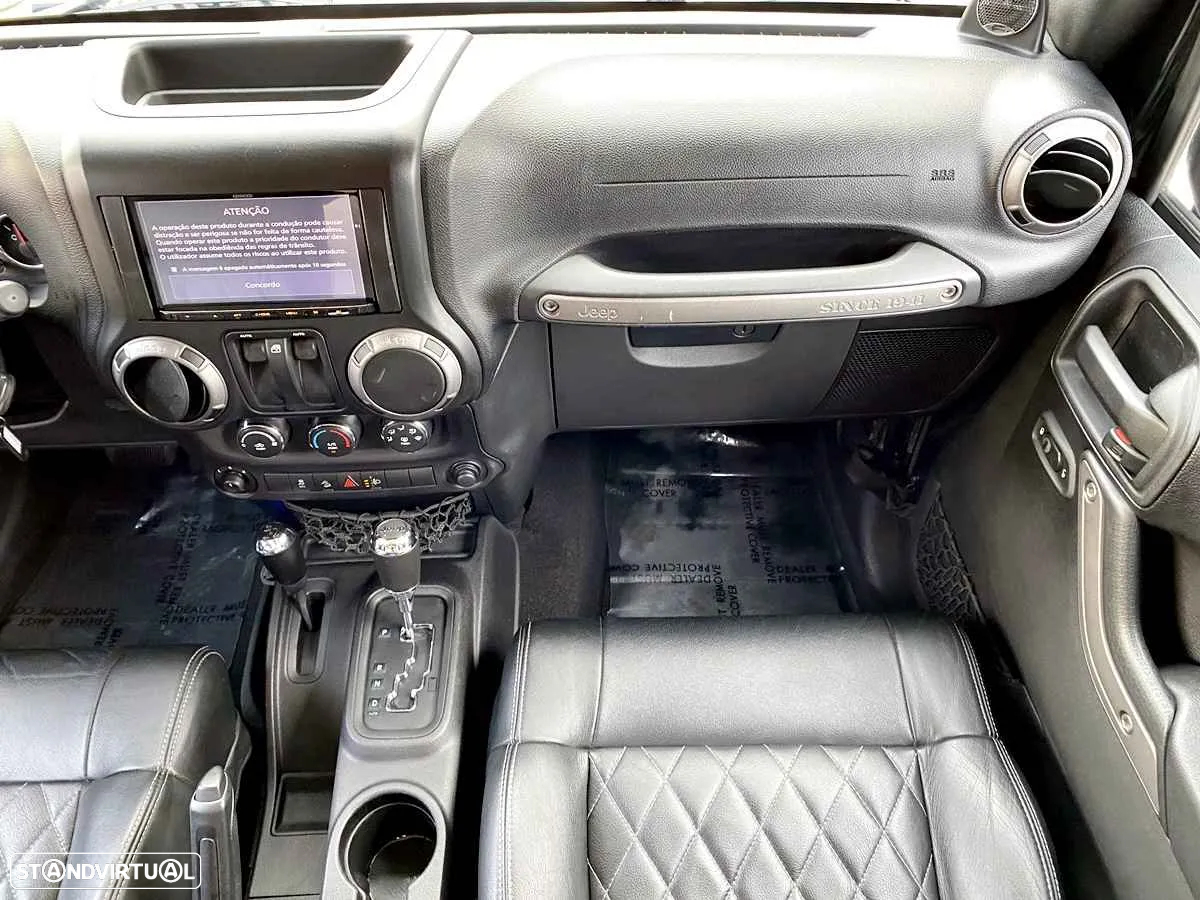 Jeep Wrangler - 17