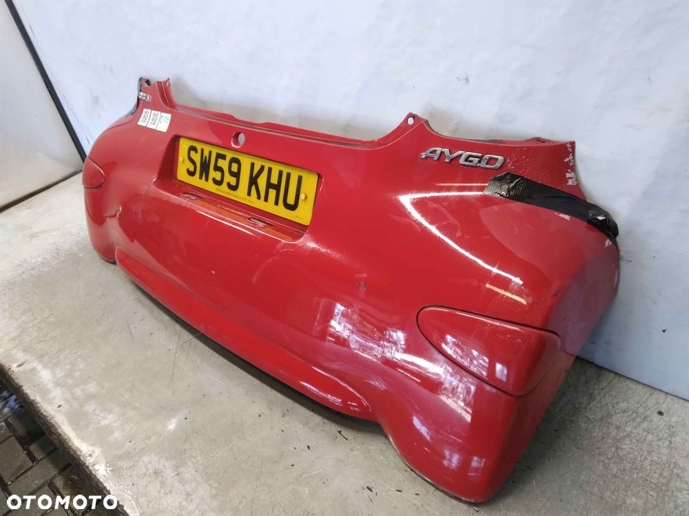 ^ ZDERZAK TYŁ TYLNY TOYOTA AYGO I 1 3P0 CZERWONY - 4