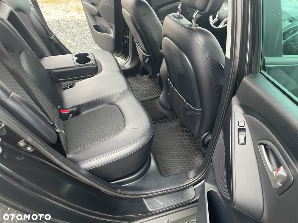 Hyundai ix35 2.0 2WD Style - 19