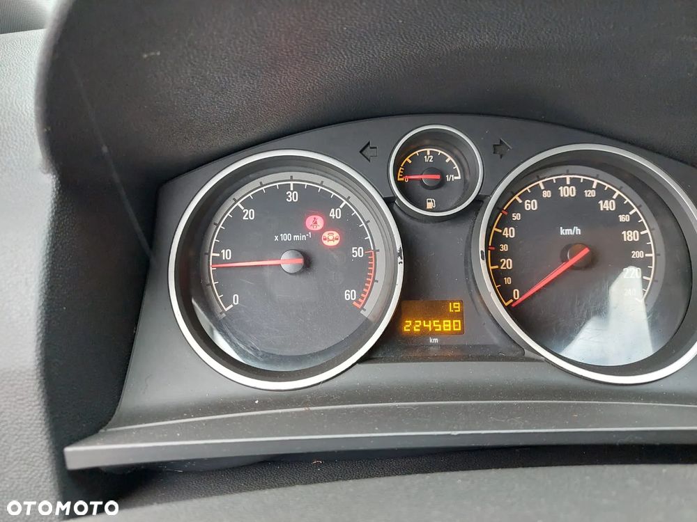 Opel Zafira - 8