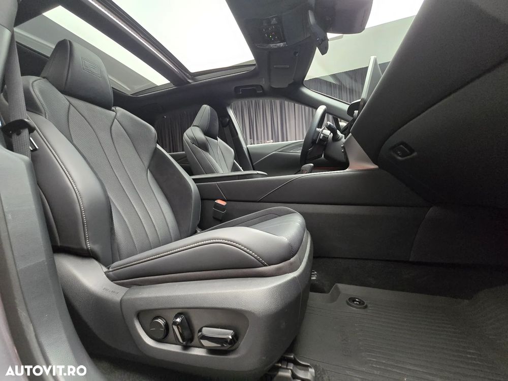 Lexus Seria RX 450h+ (Plug-in-Hybrid) F SPORT Design - 15